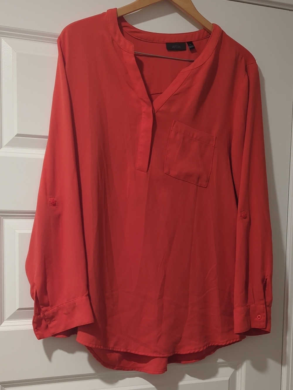 Apt. 9 Coral-Red Split V Tunic Blouse P2P 25 L32